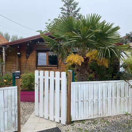 Grand Chalet Tout Equipe 6 Personnes Proche Des Plages Du Debarquement Sommervieu ภายนอก รูปภาพ